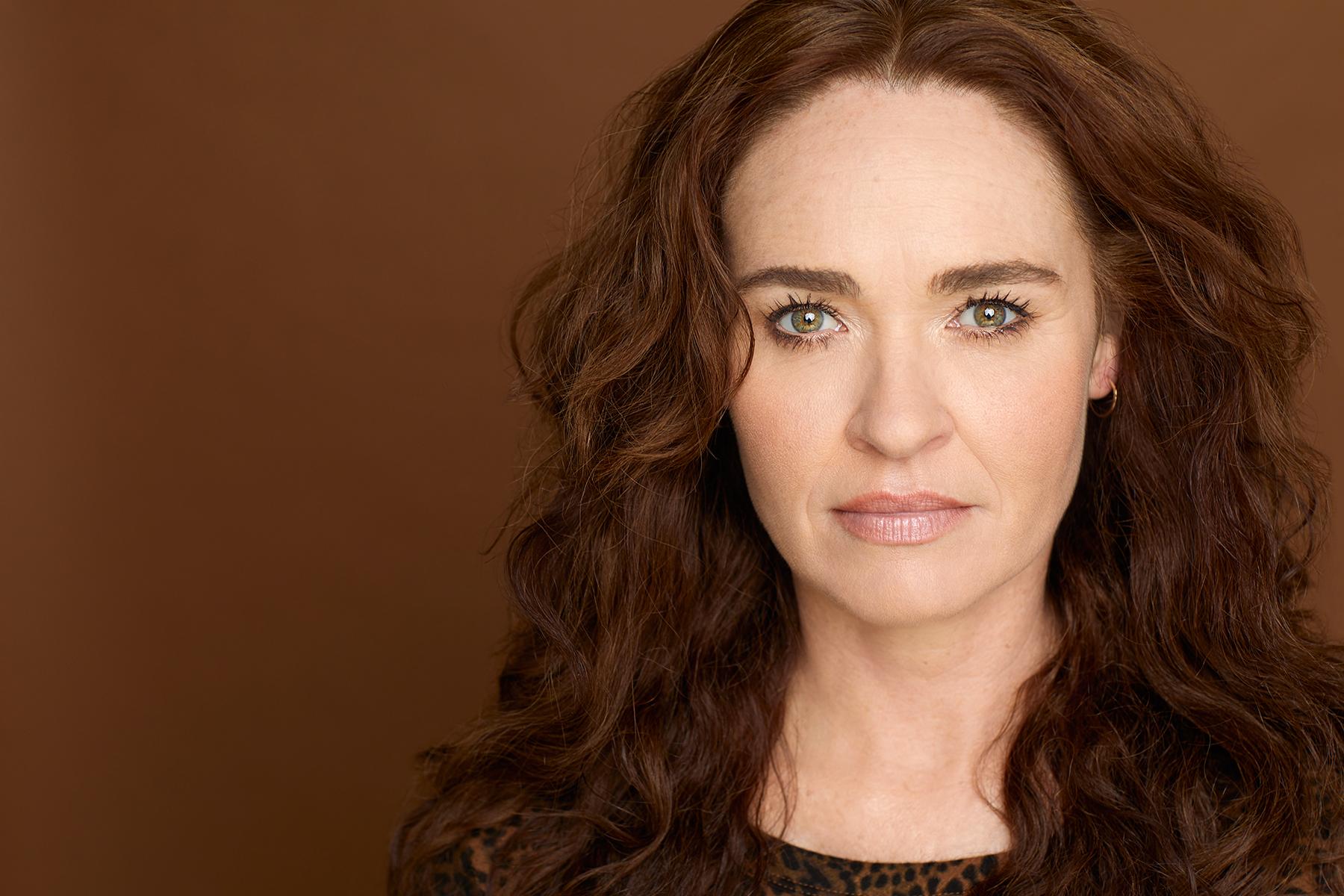 Karina Logue image
