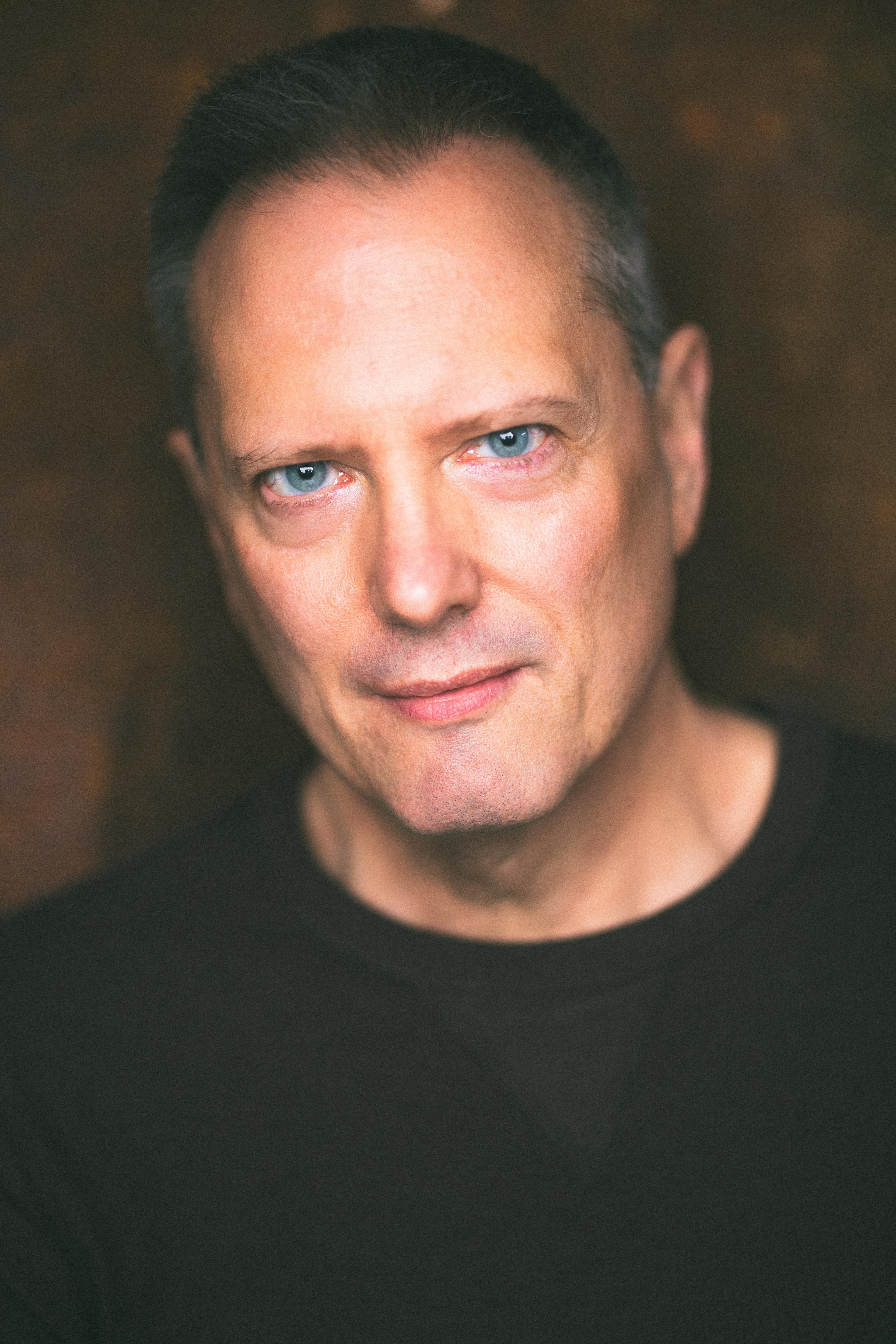 James Lorinz image