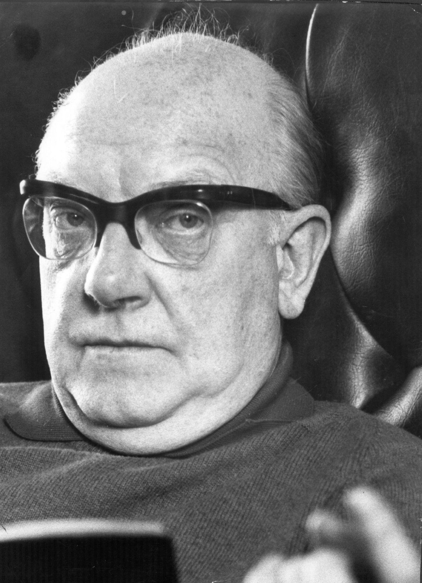 Arthur Lowe image