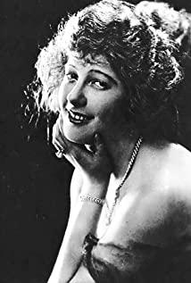 Anna Luther image