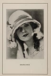 Helen Lynch image