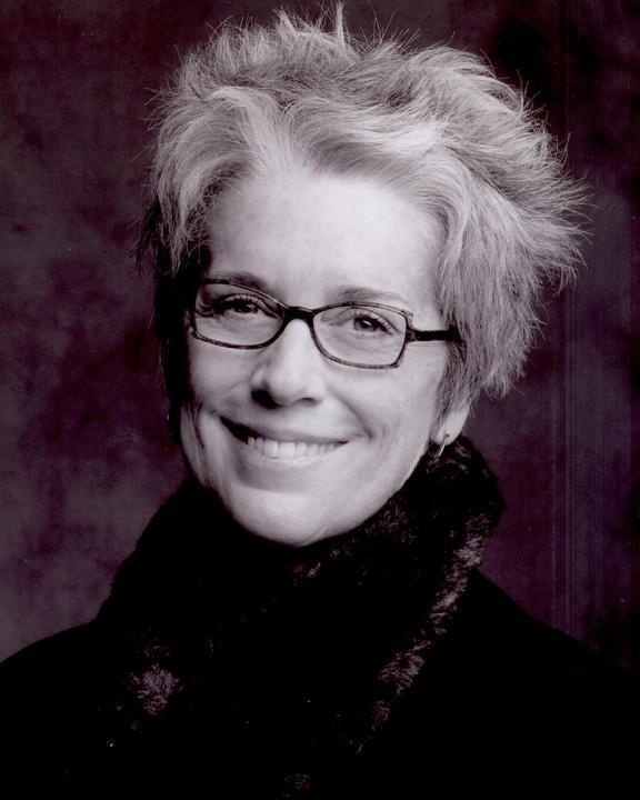 Kate Lynch image