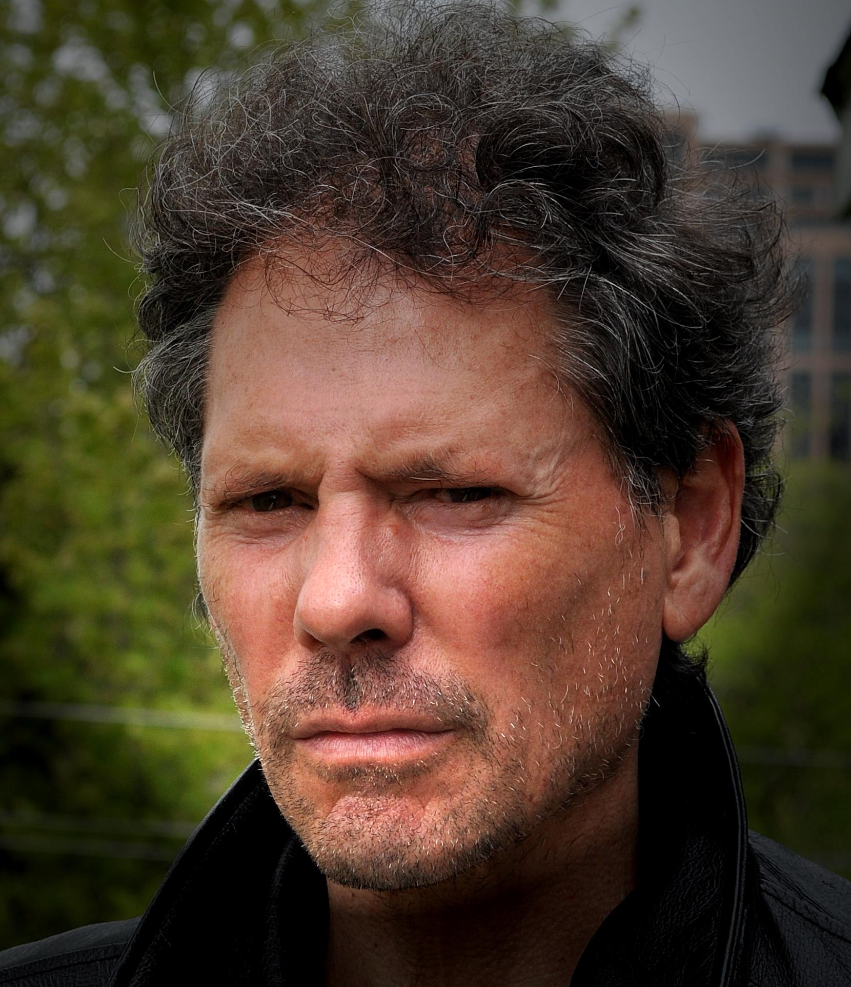 Bruce Lyons image