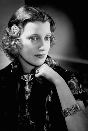 Jeanette MacDonald image