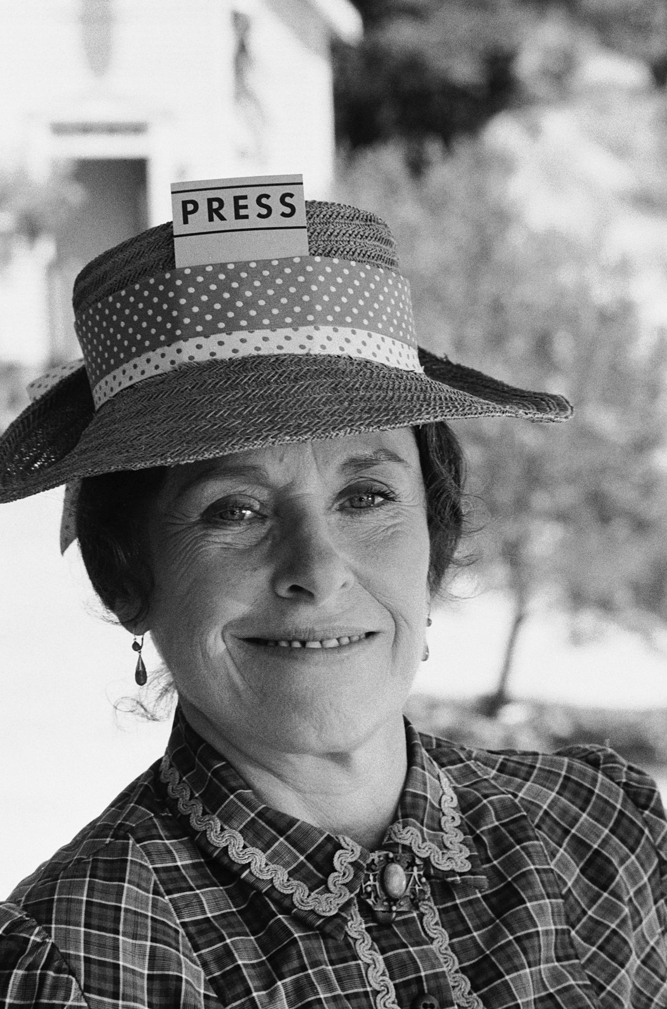 Katherine MacGregor image