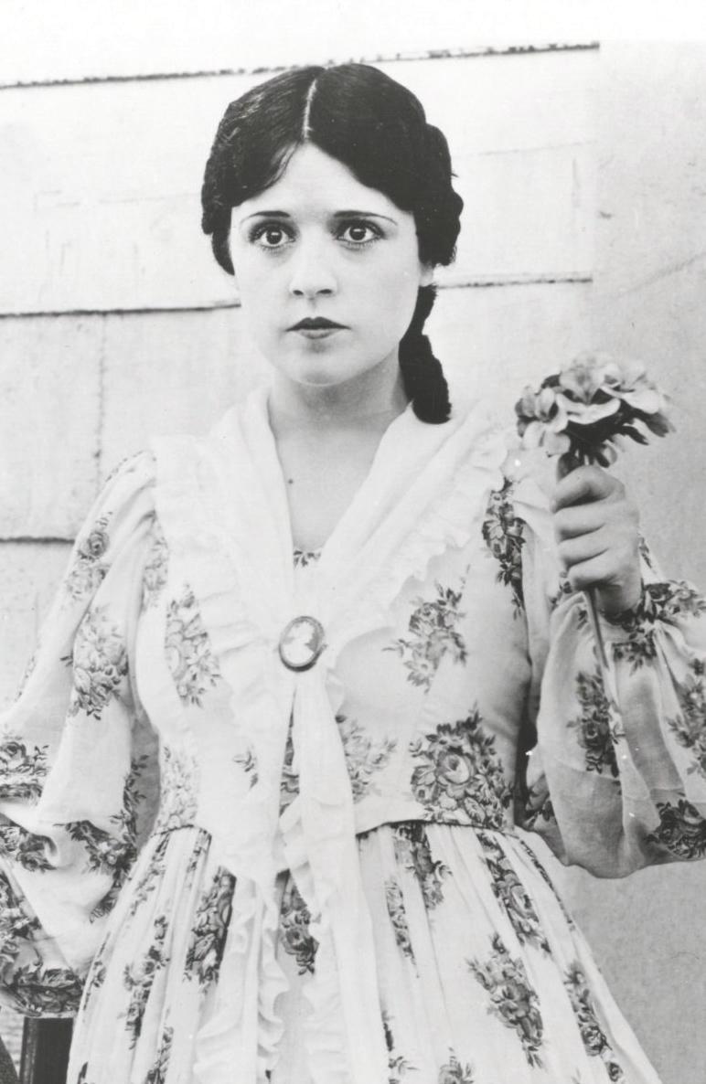 Marion Mack image