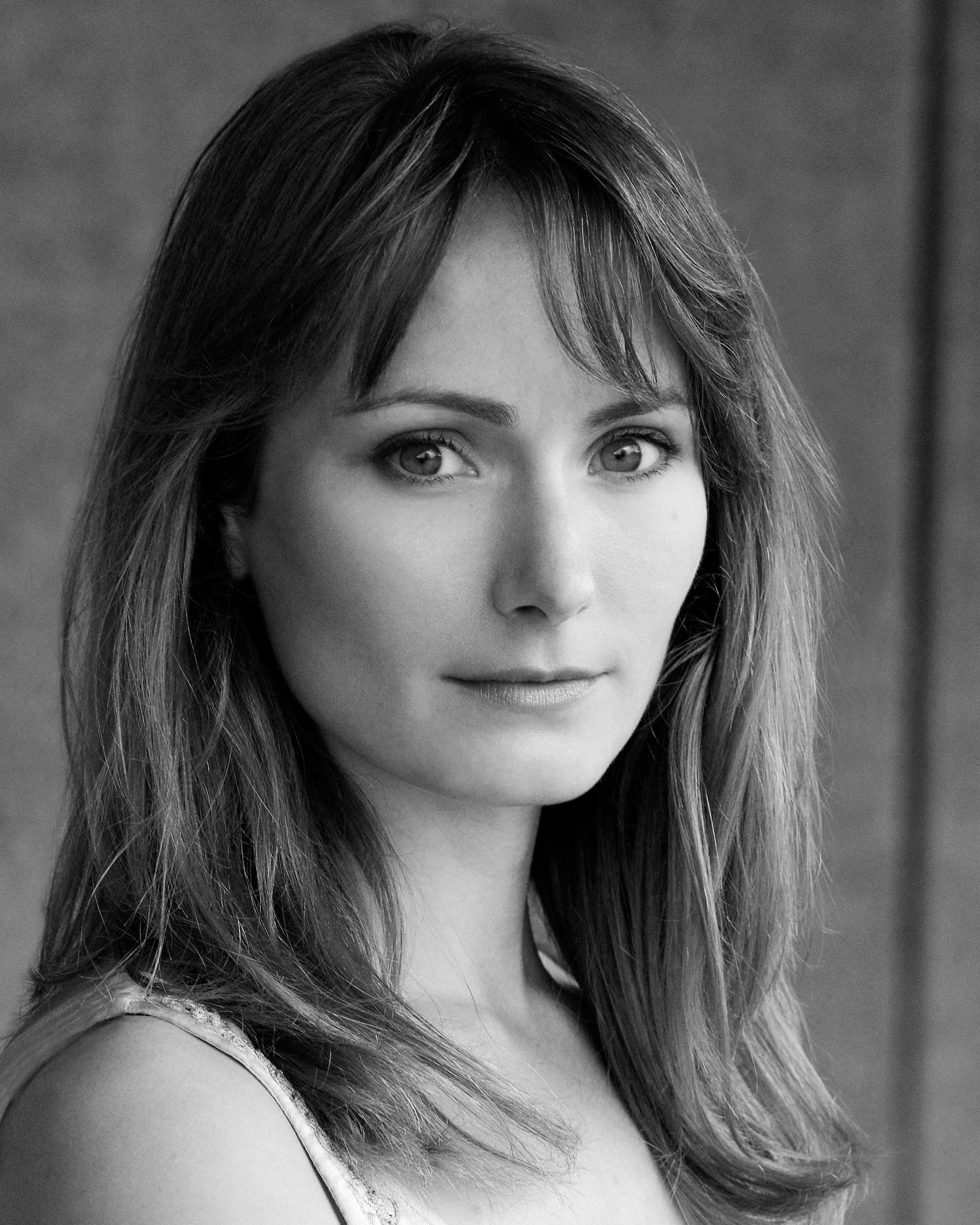 Anna Madeley image