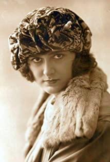Marguerite Madys image
