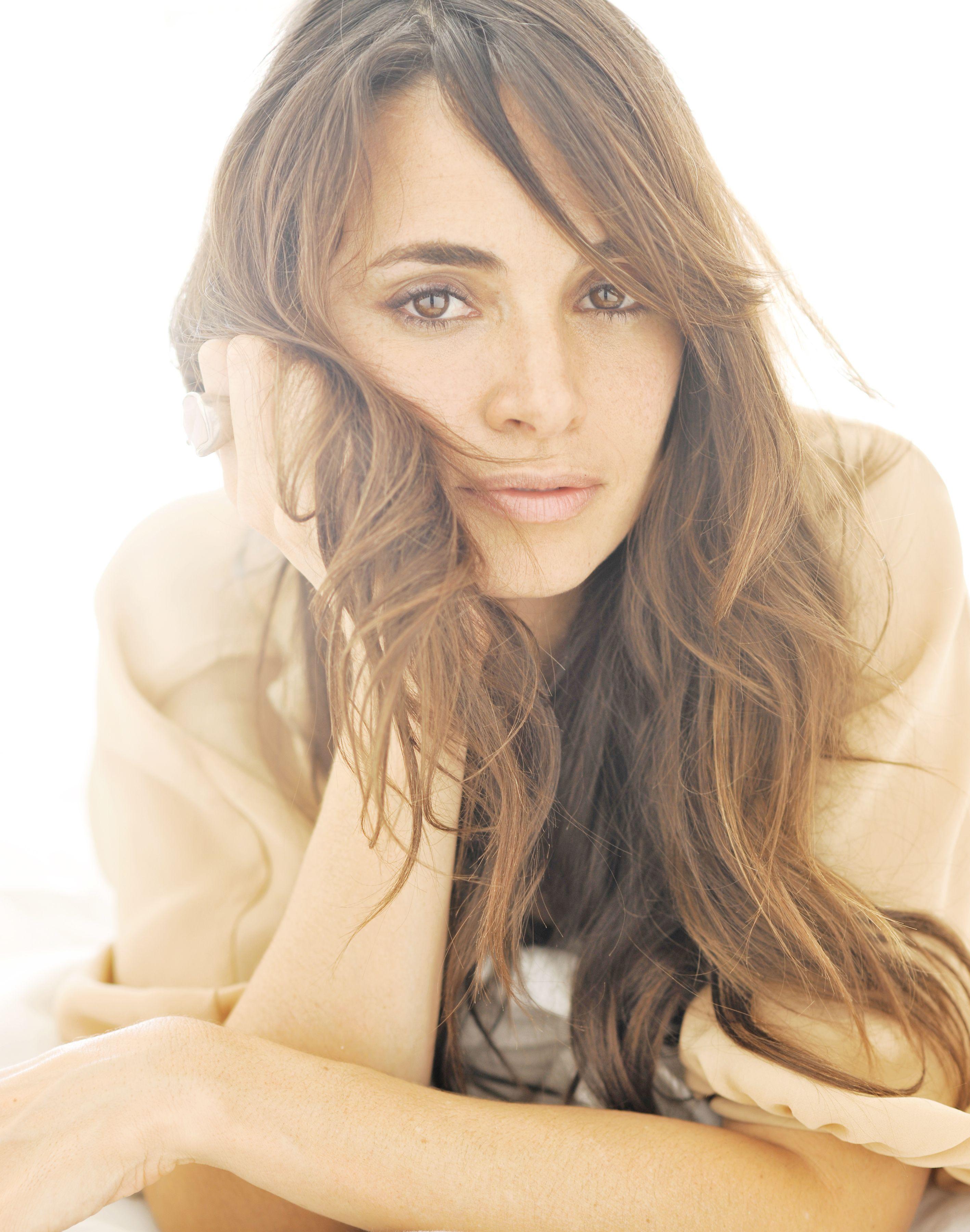 Mía Maestro image