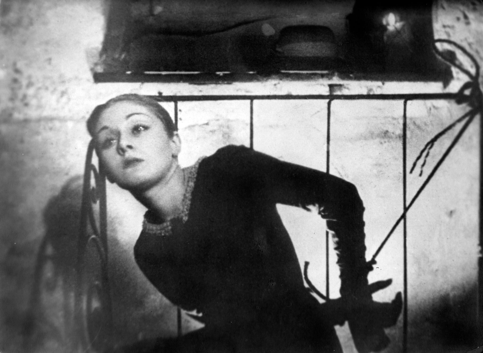 Rena Mandel image