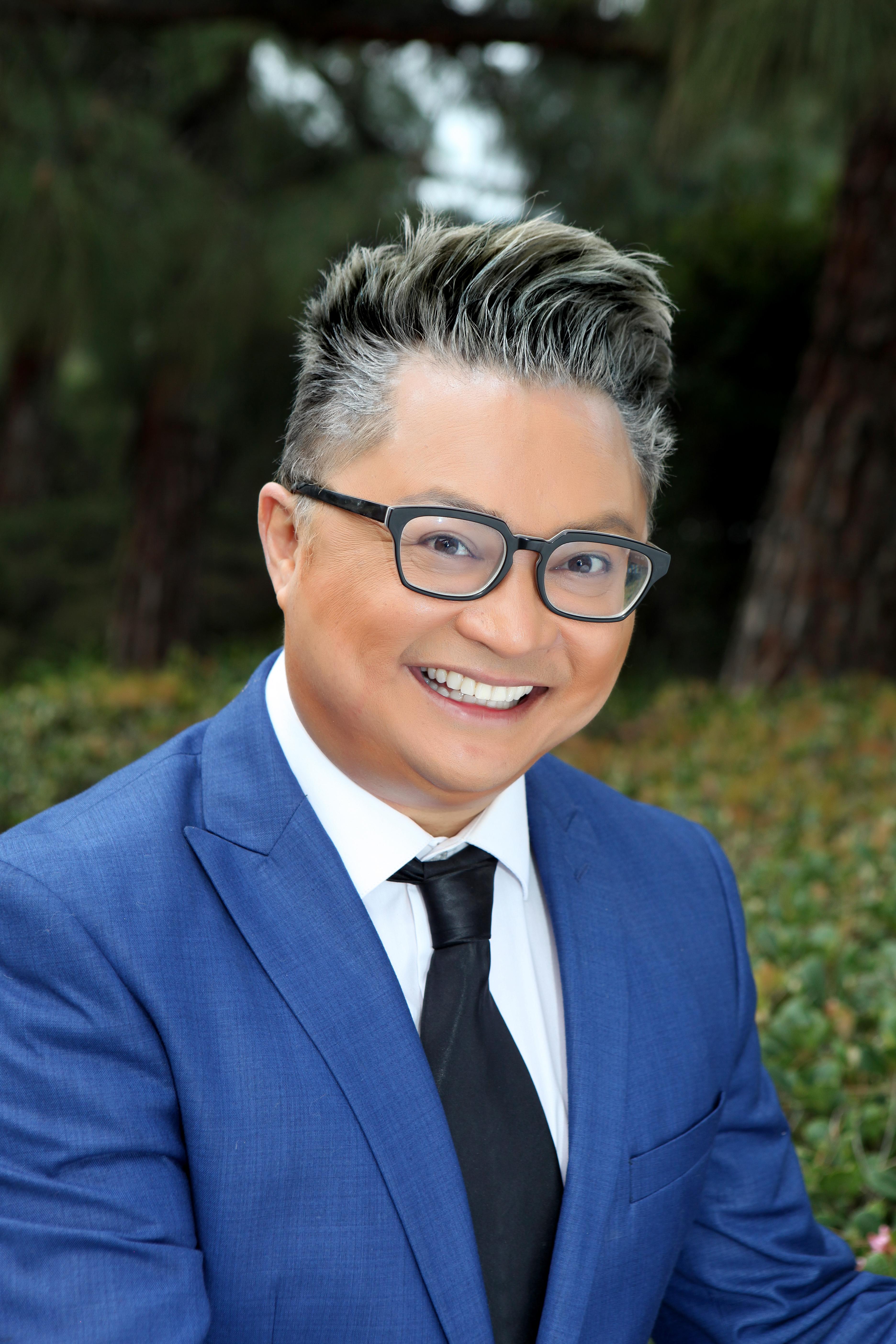 Alec Mapa image