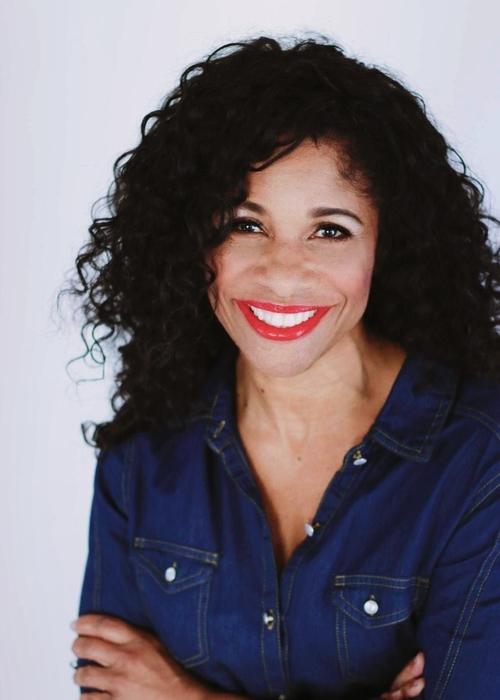 Suzanne Mari image