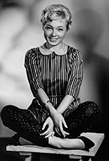 Helga Martin image