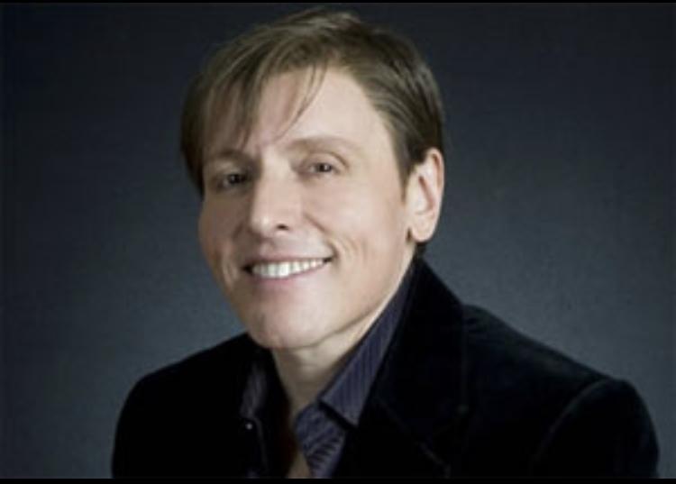 Mario Iván Martínez image