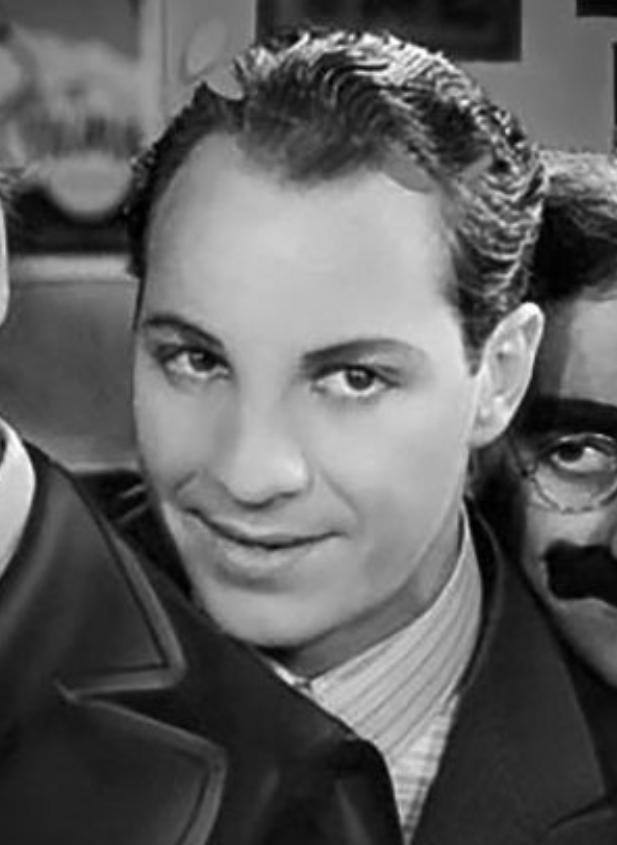 Zeppo Marx image