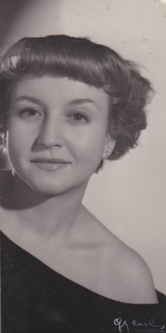 Antonia Mas image