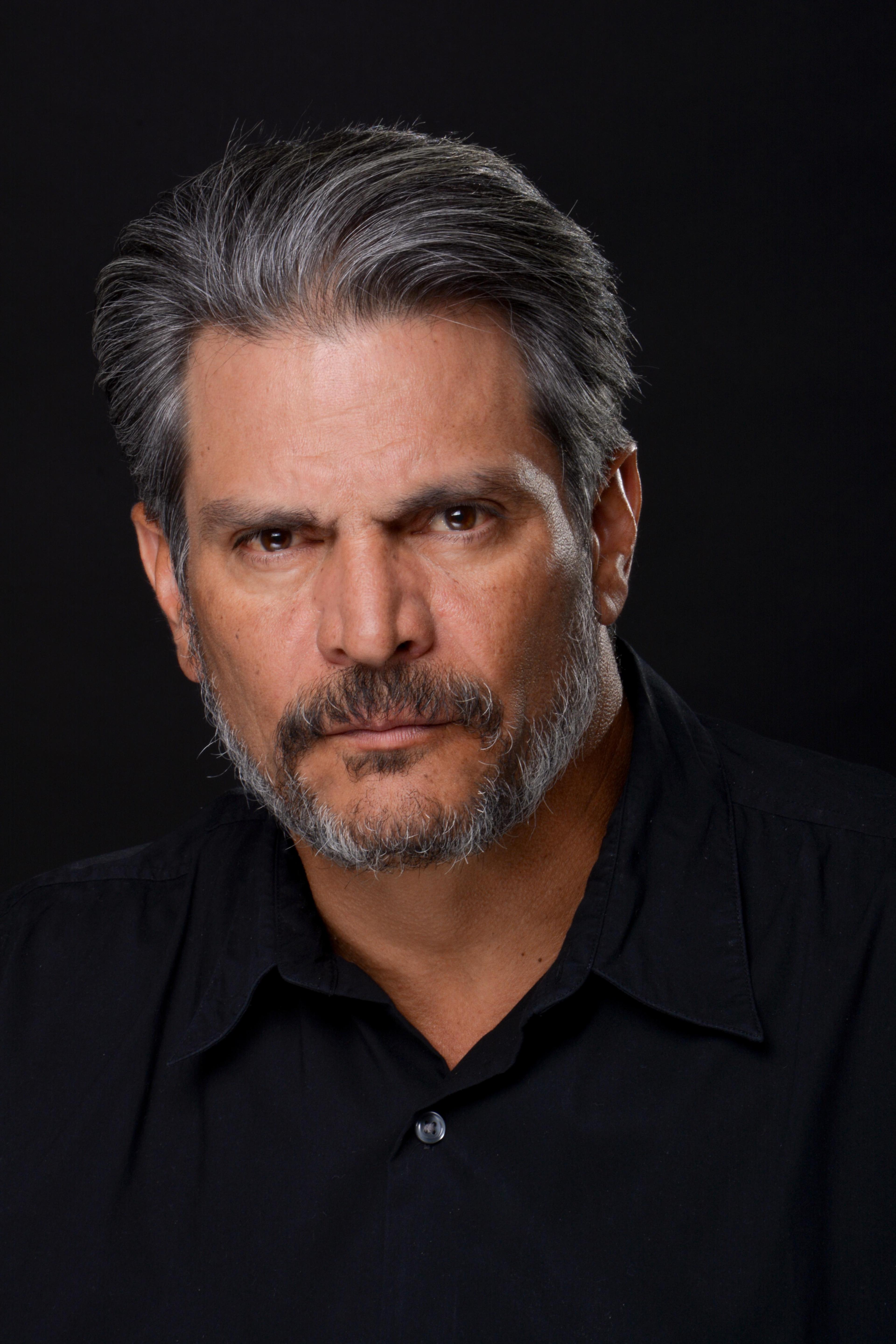 Roberto Mateos image