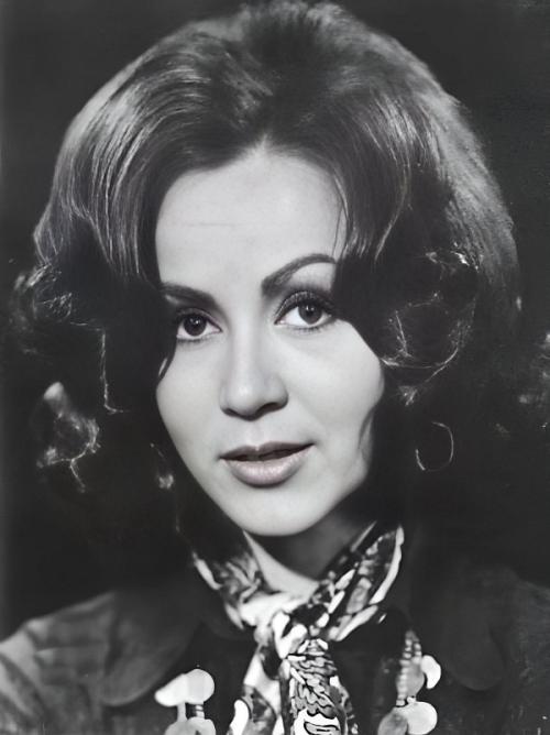 Anna Matzourani image