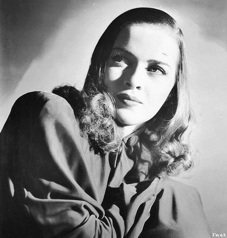 Joan McCracken image