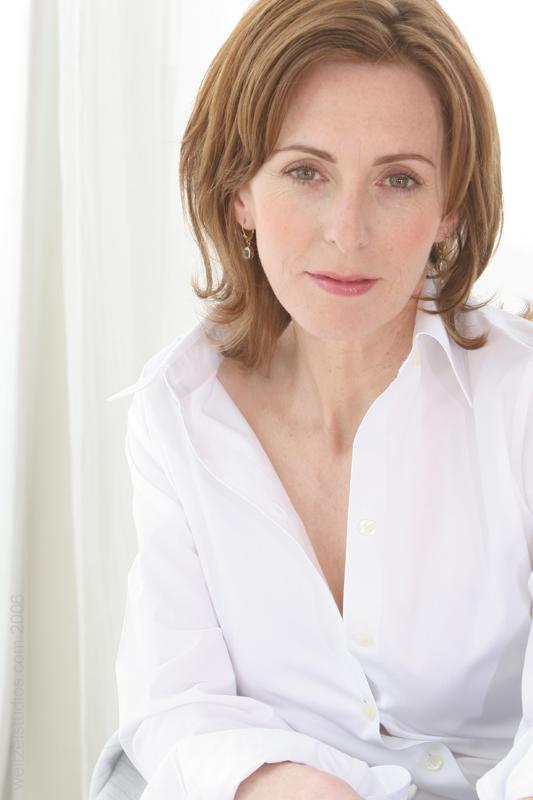 Elizabeth McLaughlin image