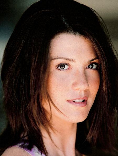 Zoe McLellan image