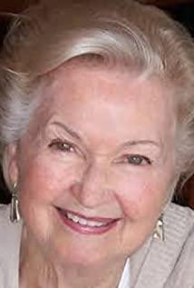Maxine Miller image