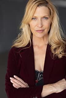 Elyse Mirto image