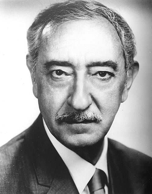 Arnold Moss image