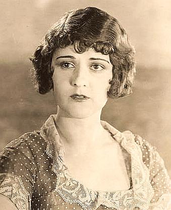Kathleen Myers image