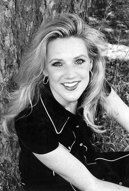 Stephanie Nadolny image