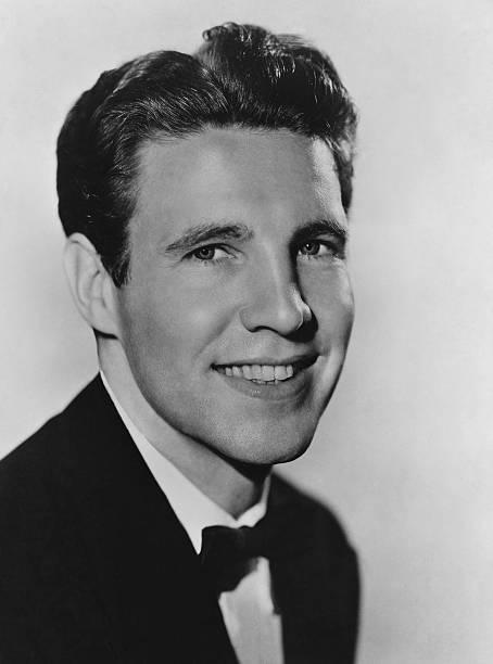 Ozzie Nelson image