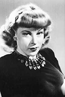 Gertrude Niesen image