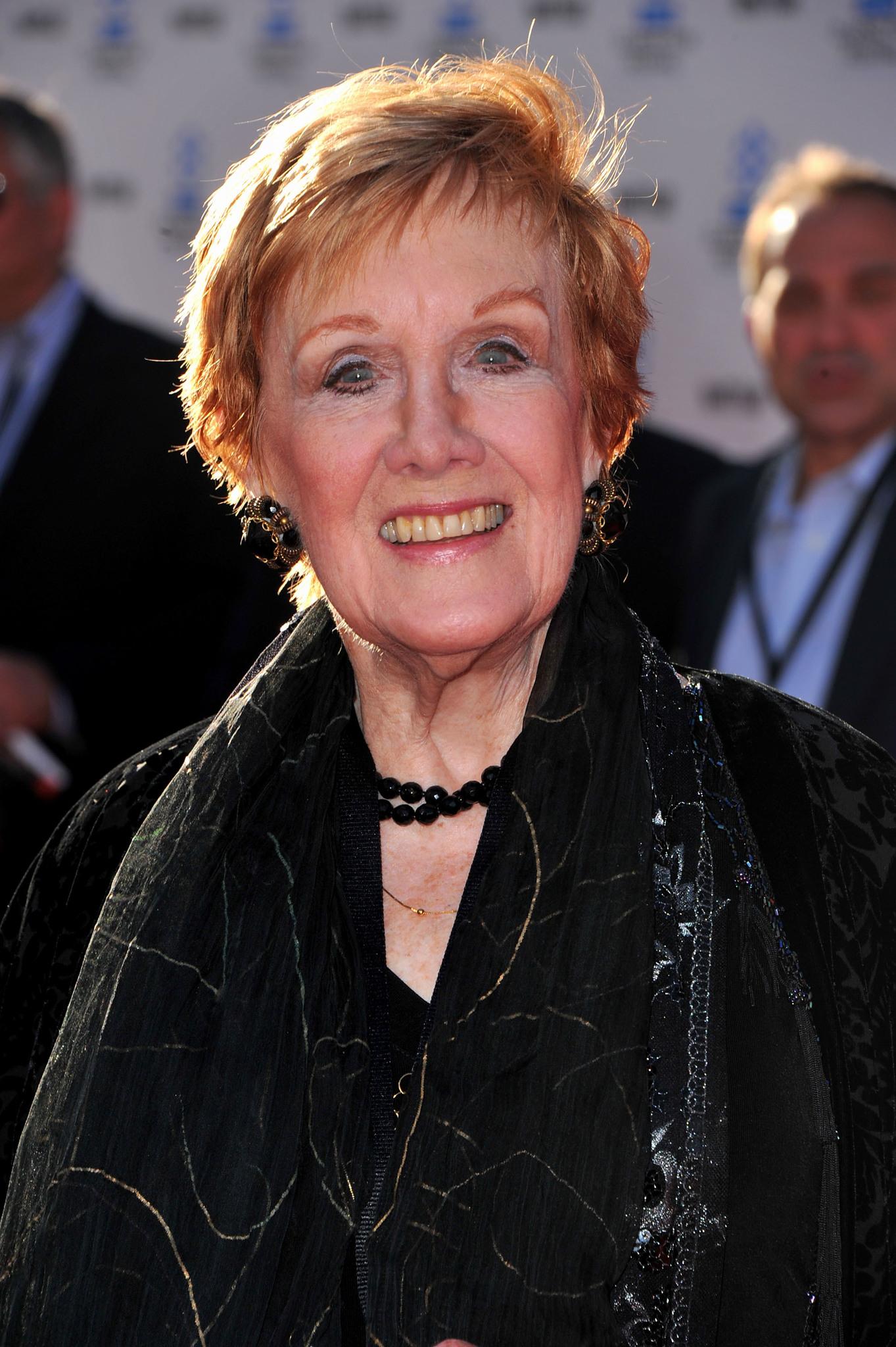 Marni Nixon image