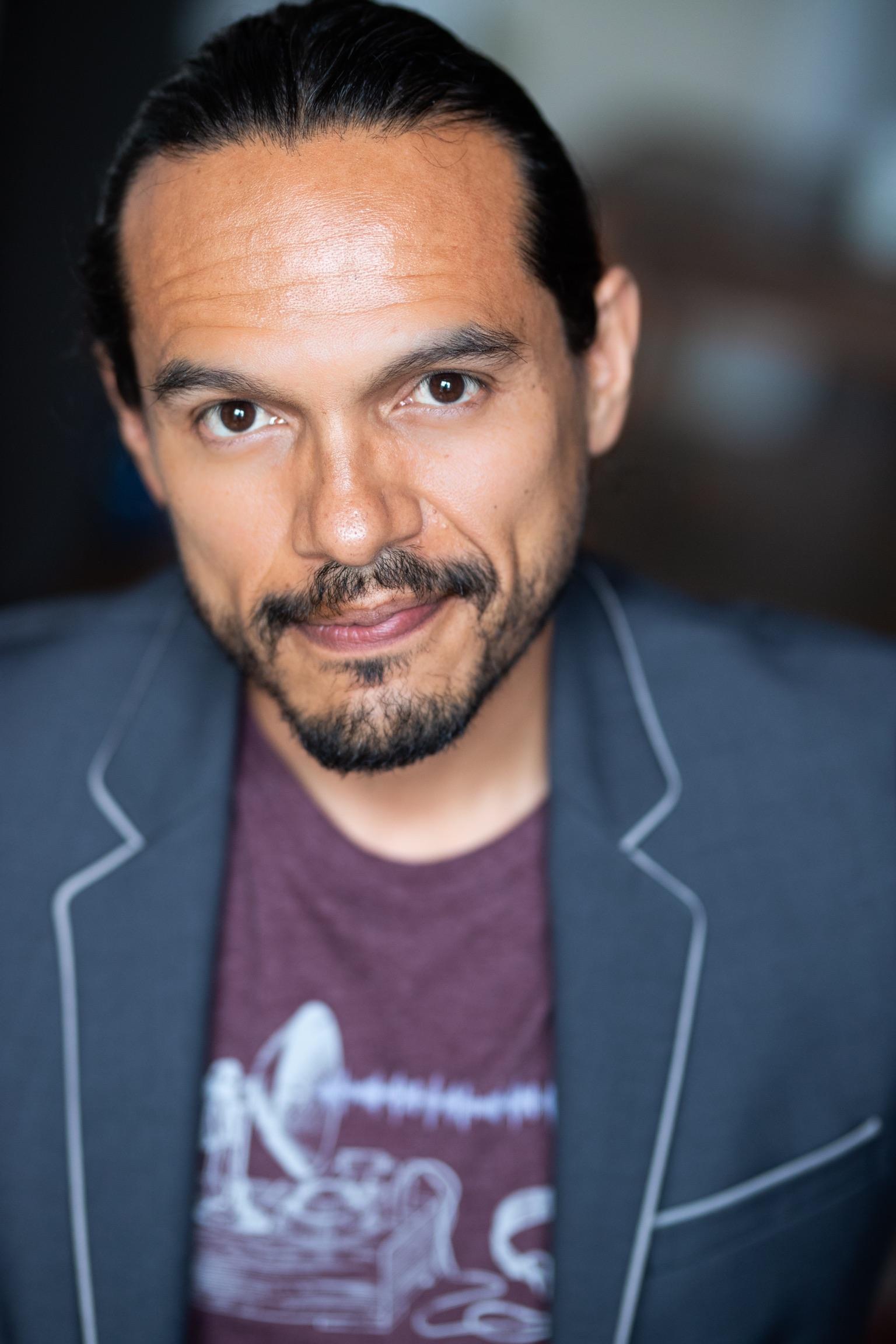 Luis Oliva image