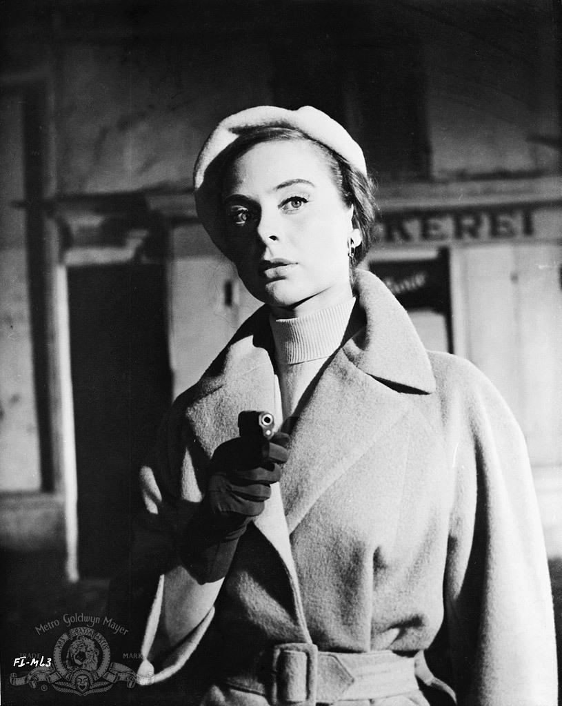 Geneviève Page image