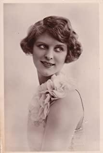 Zoe Palmer image