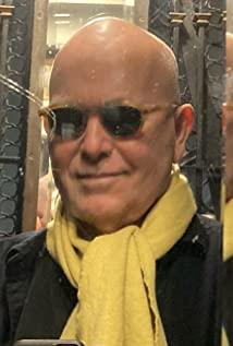 Laszlo Papas image