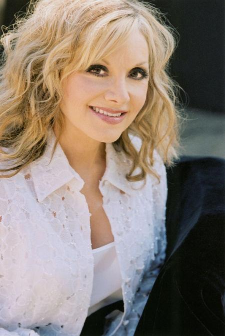 Stella Parton image