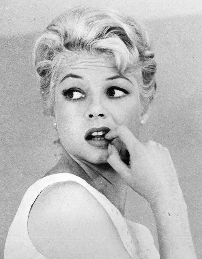 Mary Peach image