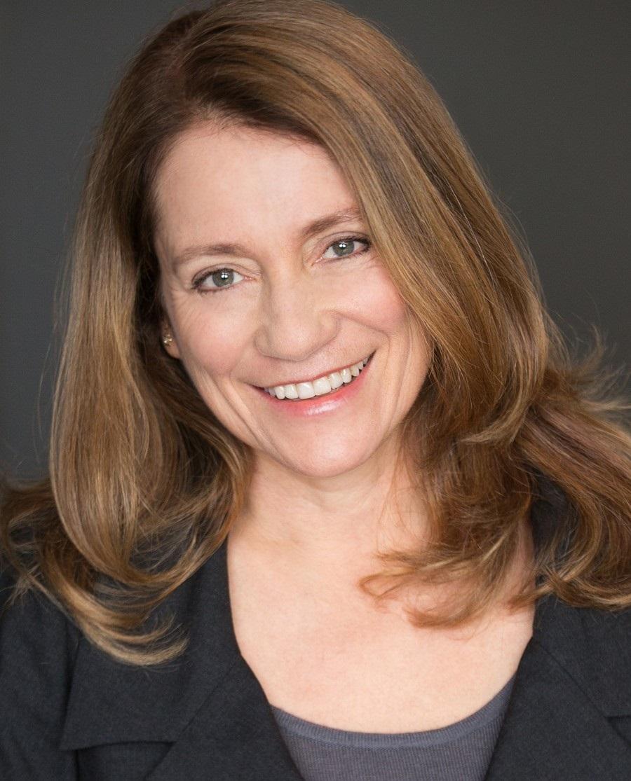 Lisa Peers image
