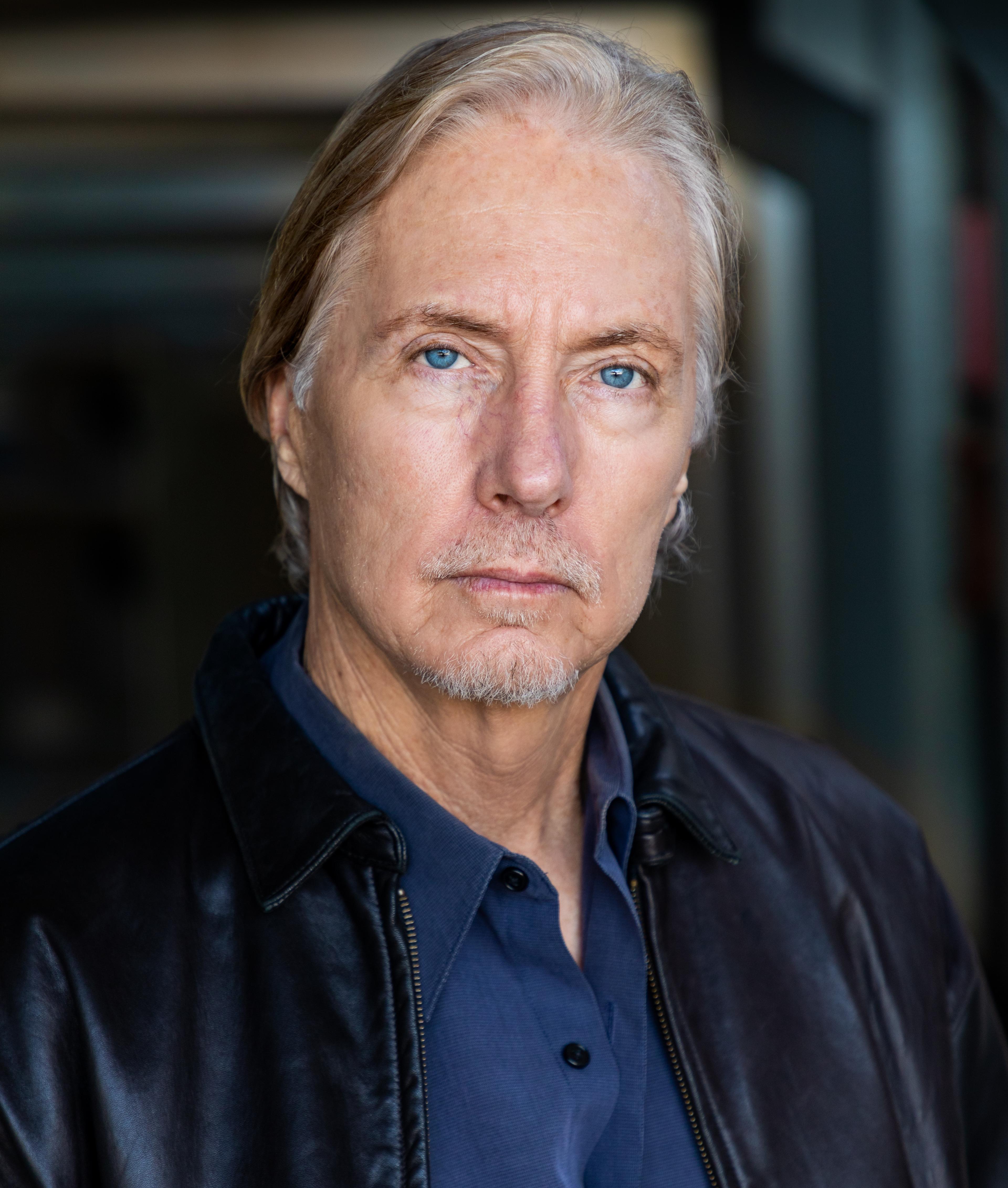 Lee Perkins image