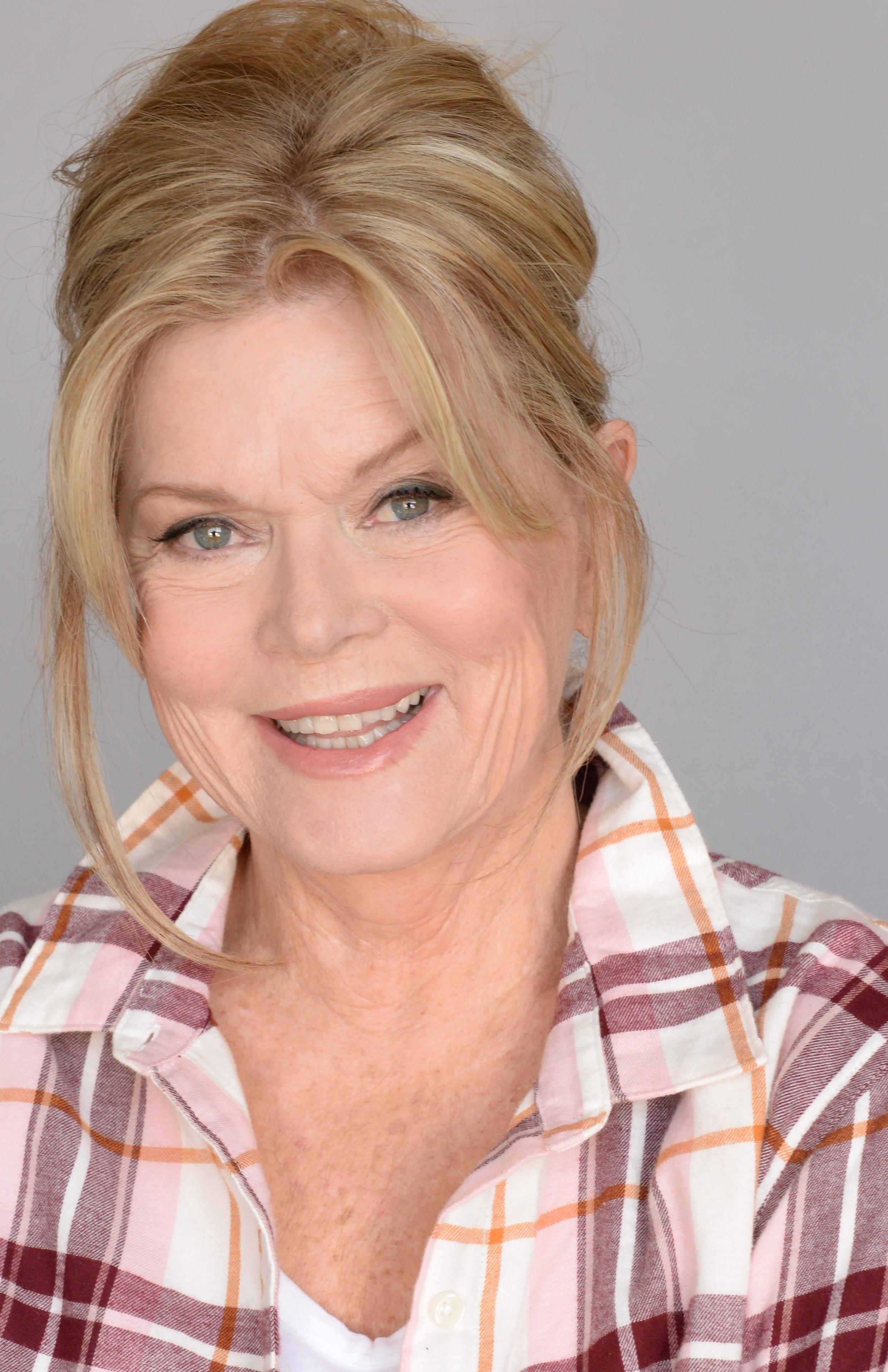 Robyn Peterson image