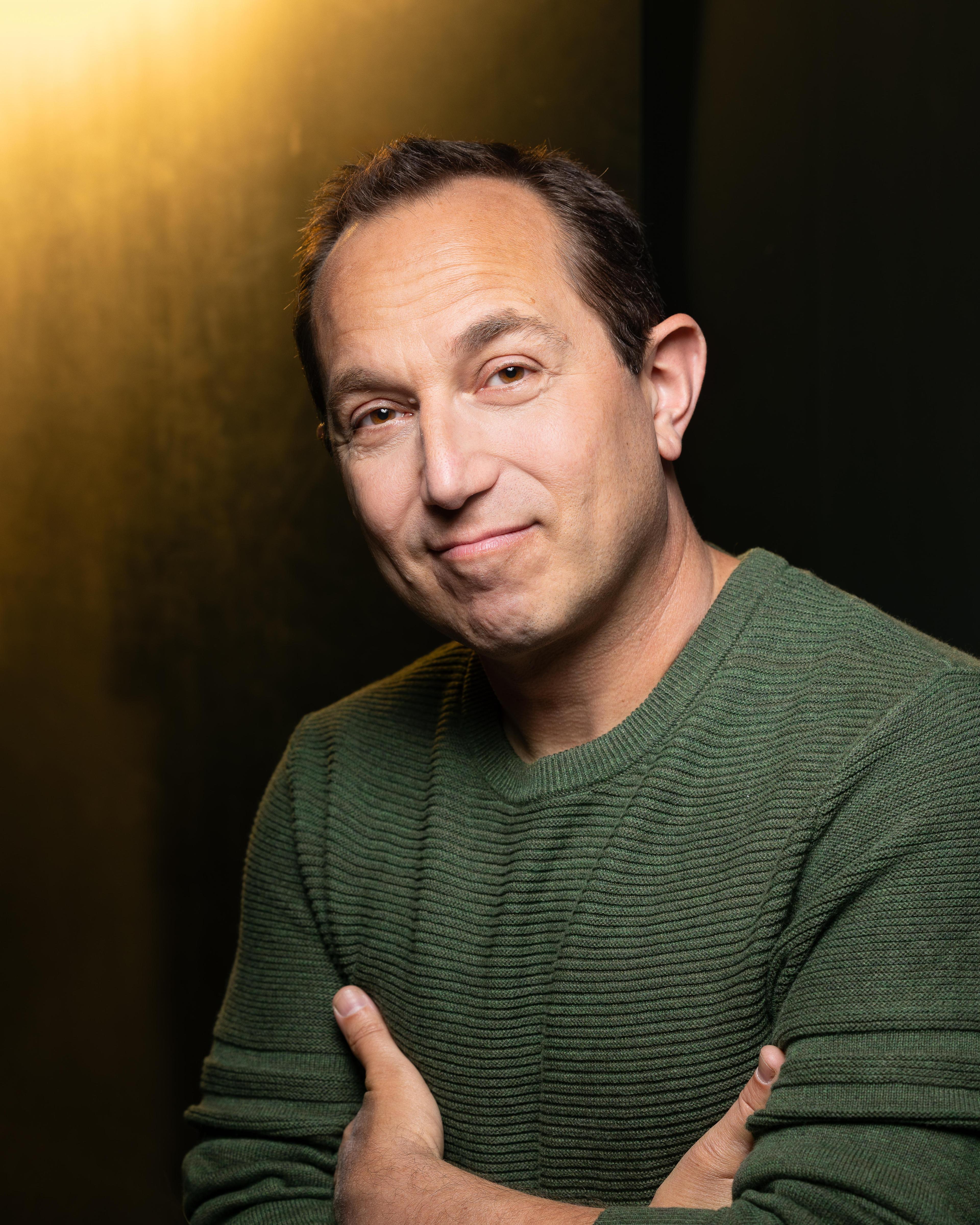 Ian Petrella image