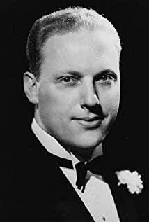 Howard Petrie image