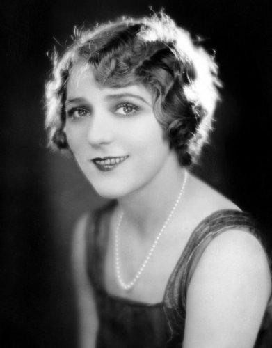 Mary Pickford image