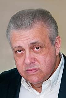 Vic Polizos image