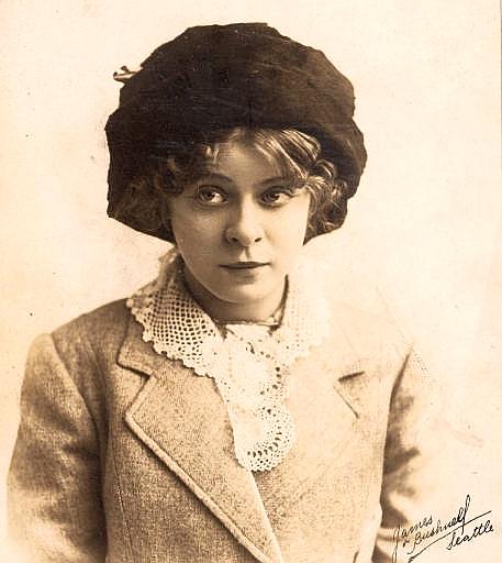 Daphne Pollard image