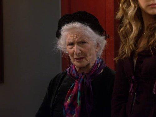 Linda Porter image