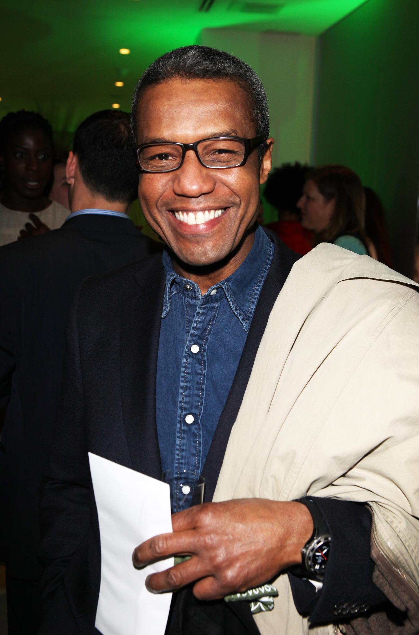 Hugh Quarshie image