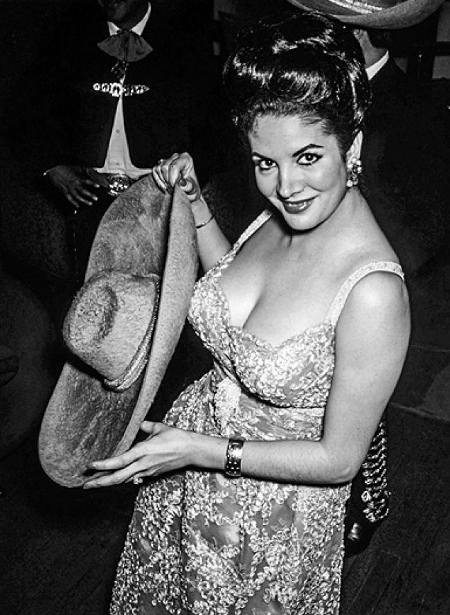 Elvira Quintana image